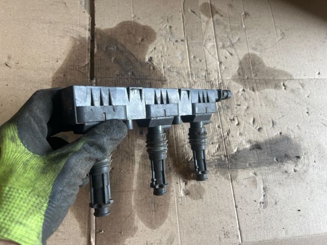 bontott OPEL CORSA B Gyújtótrafó