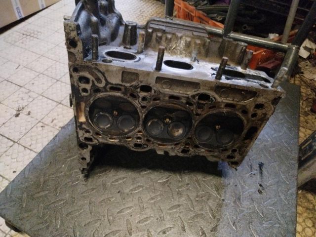 bontott OPEL CORSA B Hengerfej