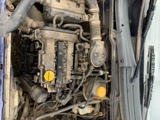 bontott OPEL CORSA B Motor Tartó Bak Jobb
