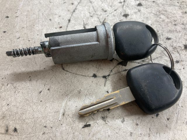 bontott OPEL CORSA B Motorvezérlő