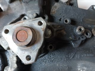 bontott OPEL CORSA B Olajszivattyú