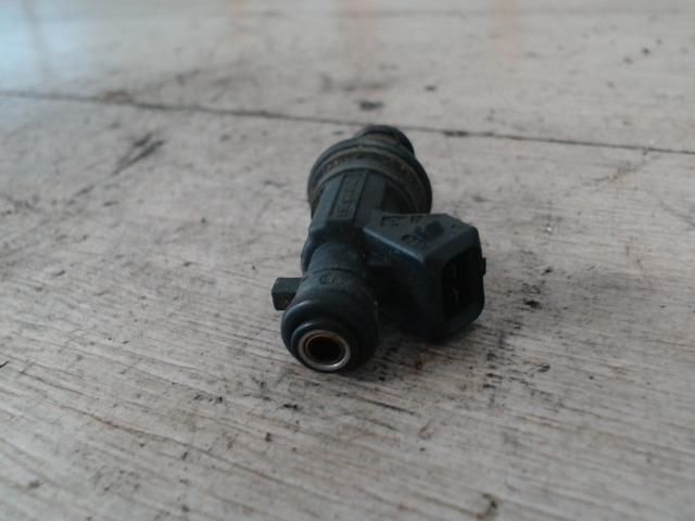 bontott OPEL CORSA B Porlasztó (1 db)