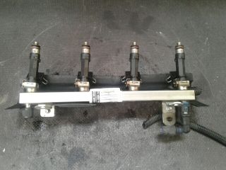 bontott OPEL CORSA B Porlasztó Sor / Híd