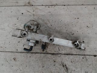 bontott OPEL CORSA B Porlasztó Sor / Híd