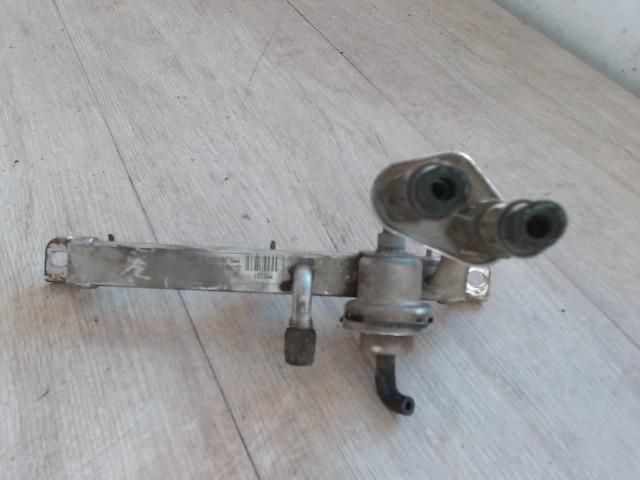 bontott OPEL CORSA B Porlasztó Sor / Híd