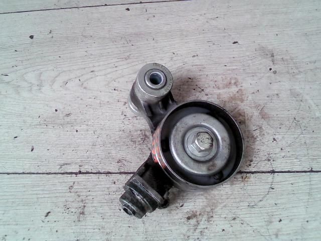 bontott OPEL CORSA B Szíjfeszítő Görgő