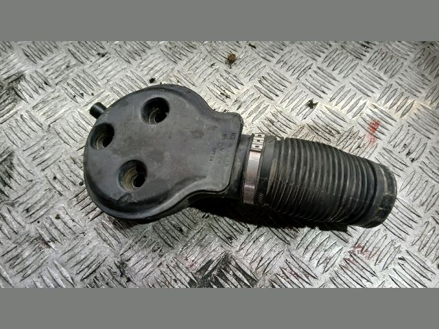 bontott OPEL CORSA B Szívó Cső