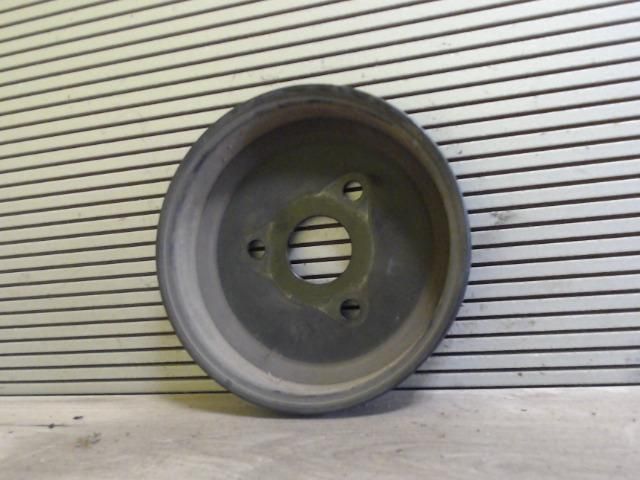 bontott OPEL CORSA B Vízpumpa Szíjtárcsa