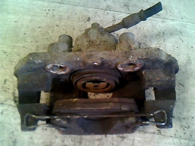 bontott OPEL CORSA B Jobb első Féknyereg Munkahengerrel