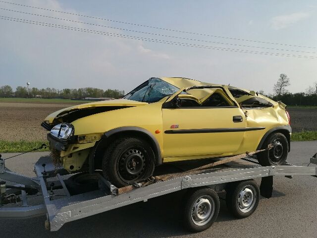 bontott OPEL CORSA B Jobb első Féknyereg Munkahengerrel