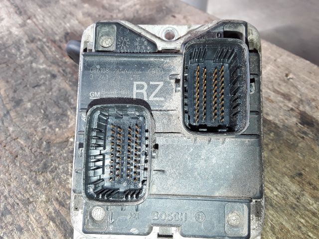 bontott OPEL CORSA B Motorvezérlő