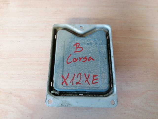 bontott OPEL CORSA B Motorvezérlő