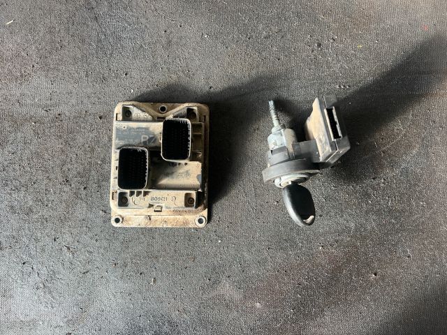 bontott OPEL CORSA B Motorvezérlő
