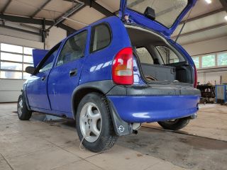 bontott OPEL CORSA B Porlasztó Sor / Híd