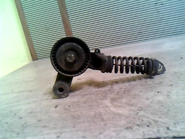 bontott OPEL CORSA B Szíjfeszítő Görgő