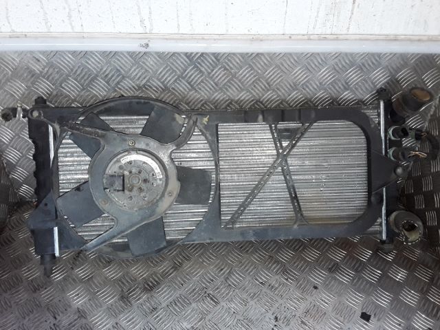 bontott OPEL CORSA B Vízhűtő Radiátor (Klímás)