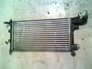 bontott OPEL CORSA B Vízhűtő Radiátor (Nem klímás)