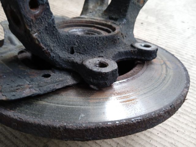 bontott OPEL CORSA B Bal első Csonkállvány Kerékaggyal