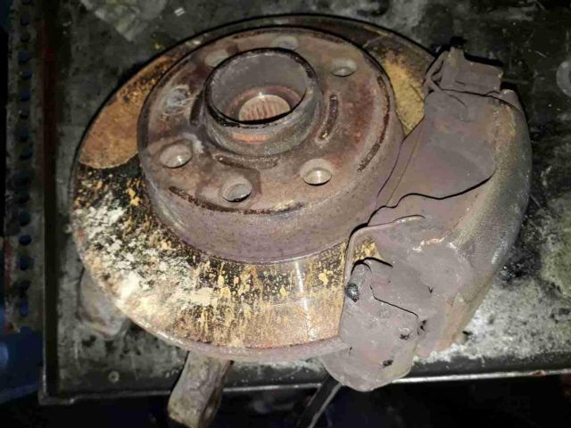 bontott OPEL CORSA B Bal első Csonkállvány Kerékaggyal