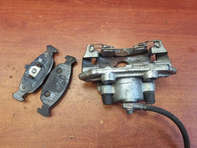 bontott OPEL CORSA B Bal első Féknyereg Munkahengerrel