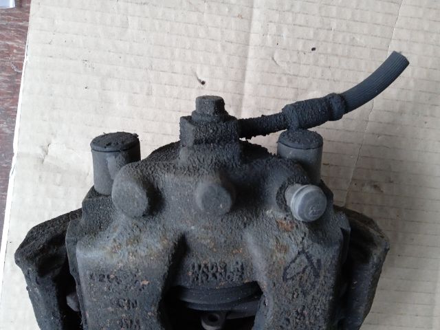 bontott OPEL CORSA B Bal első Féknyereg Munkahengerrel