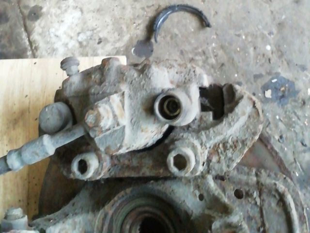 bontott OPEL CORSA B Bal első Féknyereg Munkahengerrel