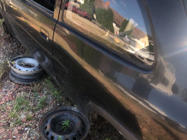 bontott OPEL CORSA B Bal első Gólyaláb (Lengécsillapító, Rugó)