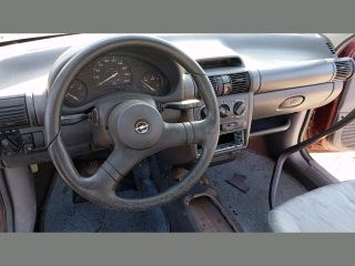 bontott OPEL CORSA B Bal első Kerékagy