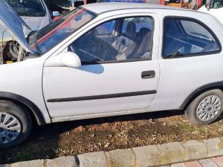 bontott OPEL CORSA B Generátor