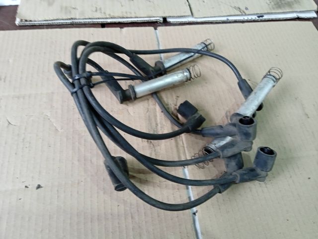bontott OPEL CORSA B Gyújtáselosztó és Gyertya Kábel