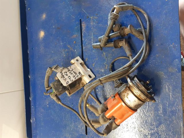 bontott OPEL CORSA B Gyújtáselosztó