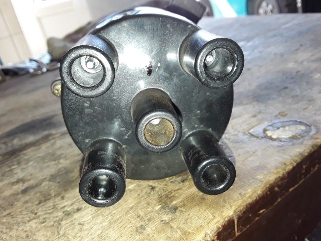 bontott OPEL CORSA B Gyújtáselosztó