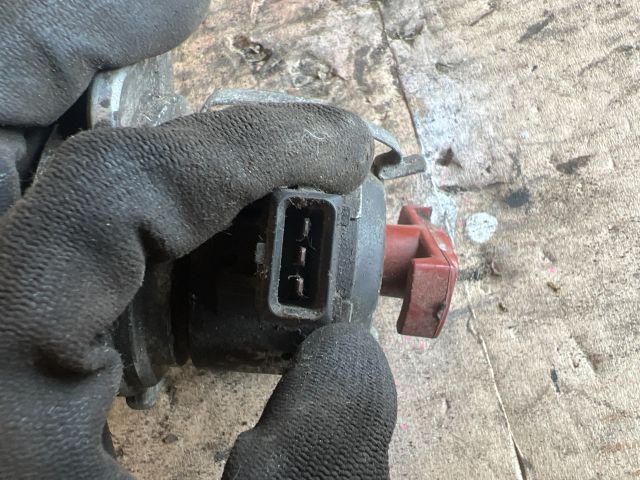 bontott OPEL CORSA B Gyújtáselosztó