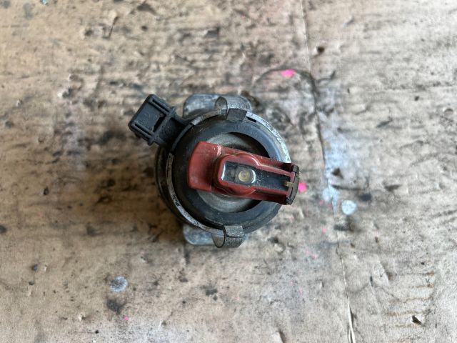 bontott OPEL CORSA B Gyújtáselosztó