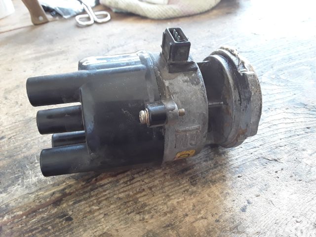 bontott OPEL CORSA B Gyújtáselosztó