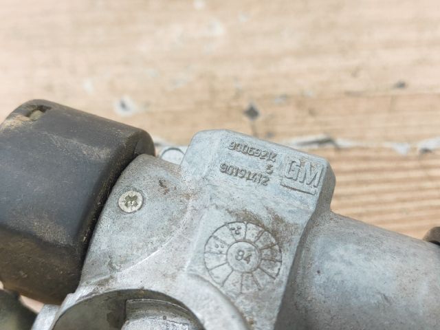 bontott OPEL CORSA B Gyújtáskapcsoló Házzal