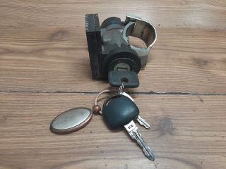 bontott OPEL CORSA B Gyújtáskapcsoló Házzal