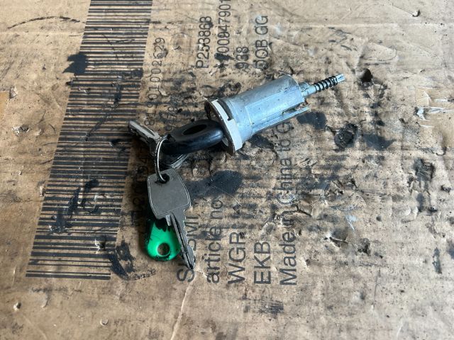 bontott OPEL CORSA B Gyújtáskapcsoló