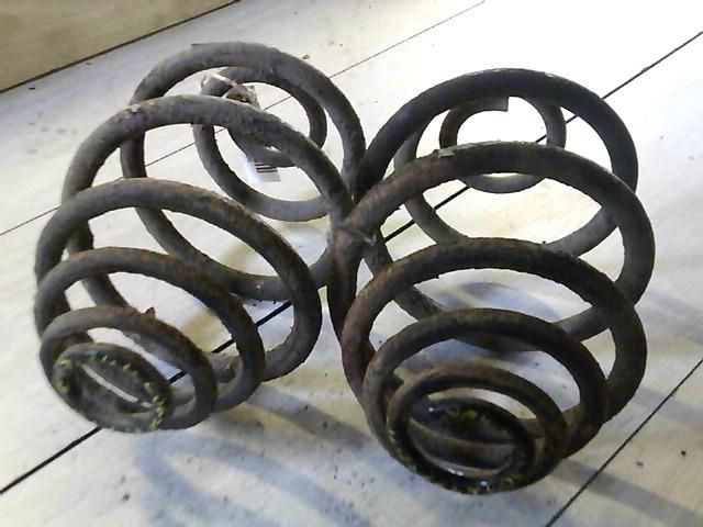 bontott OPEL CORSA B Hátsó Rugó