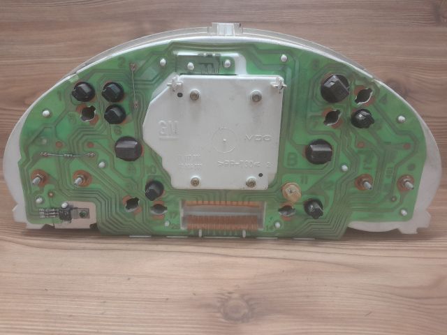 bontott OPEL CORSA B Kilométeróra