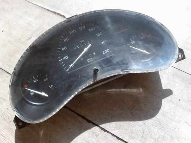 bontott OPEL CORSA B Kilométeróra