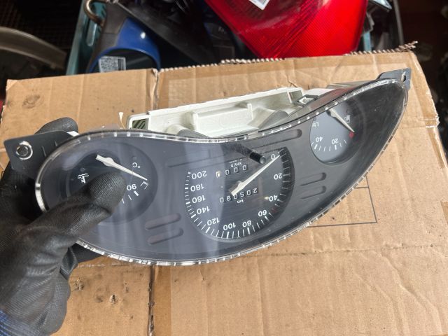 bontott OPEL CORSA B Kilométeróra