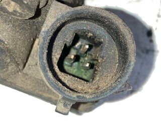 bontott OPEL CORSA B Központi Injektor