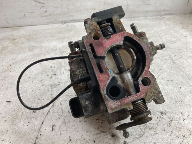 bontott OPEL CORSA B Központi Injektor