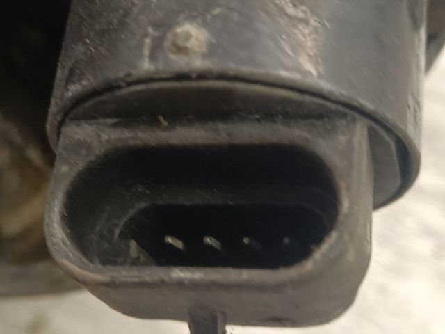 bontott OPEL CORSA B Központi Injektor