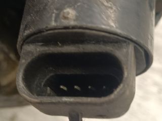 bontott OPEL CORSA B Központi Injektor