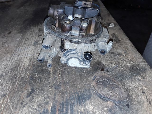 bontott OPEL CORSA B Központi Injektor