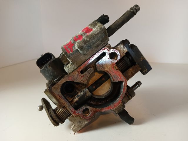 bontott OPEL CORSA B Központi Injektor