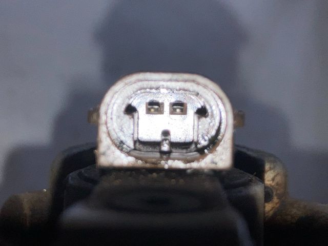 bontott OPEL CORSA B Központi Injektor