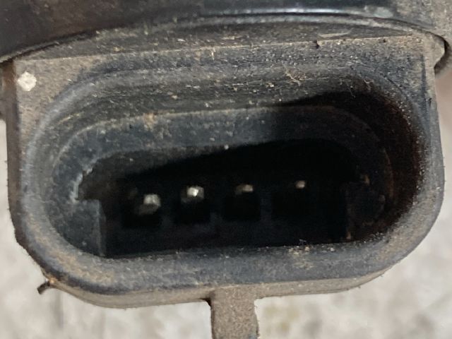 bontott OPEL CORSA B Központi Injektor